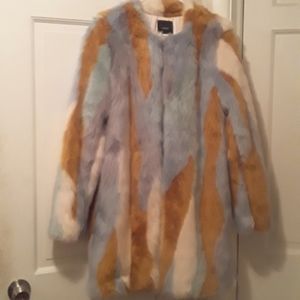 SALE.  NWOT Forever 21 Ladies Faux Fur Coat. WAS 38.00  NOW 32.00